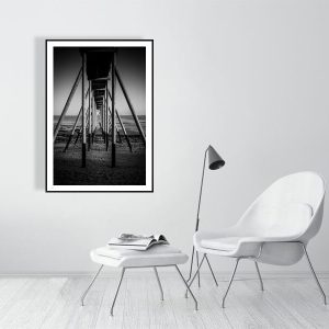 Under Held - 70cm x 100cm, 27.6inches x 39.4inches, Black